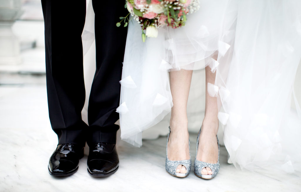 сватбени обувки