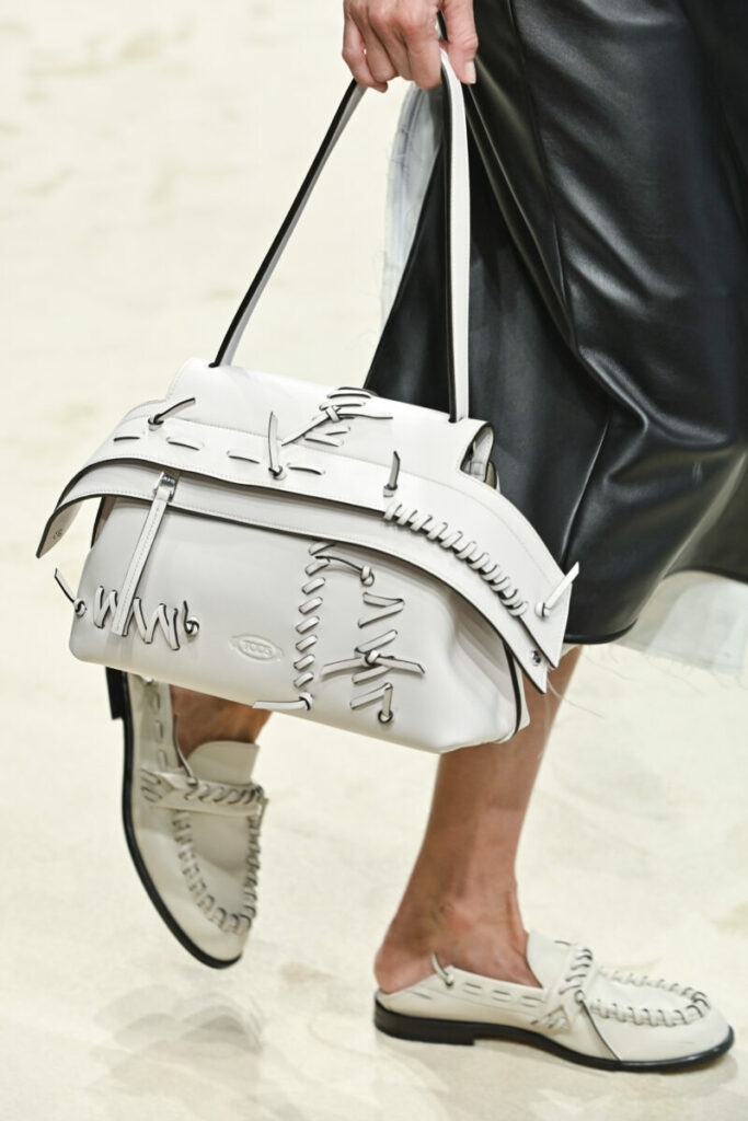 Модни обувки за пролет-лято 2026: мокасини с нов вид